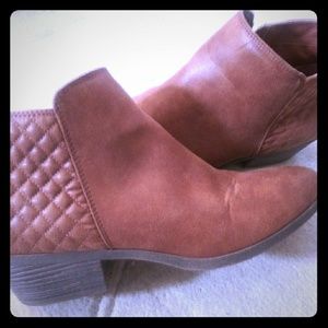 Size 10 Brown Leather Ankle Boots